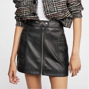 Free People Black Faux Vegan Leather A-Line High Mini Skirt Zip Front Size 0